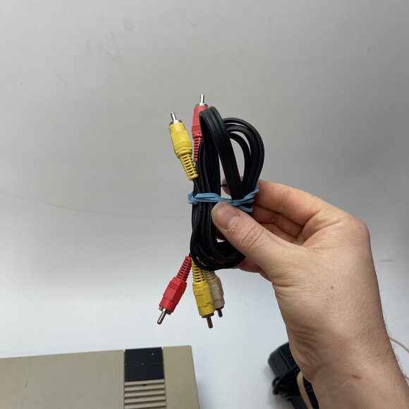 Nintendo Entertainment System NES Console Cables + Controllers + Game Tested - Picture 9 of 12